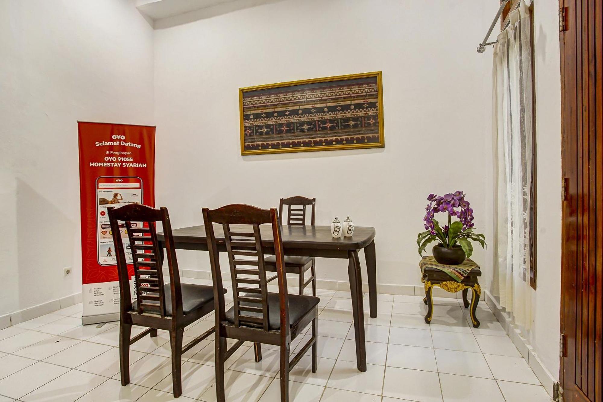 Super Oyo 91055 Homestay Syariah Bandar Lampung Esterno foto